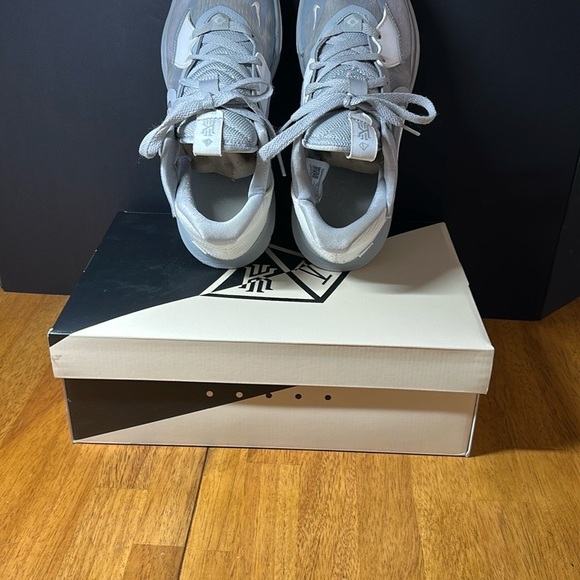 Nike Shoes - Kyrie Low 5 by Nike